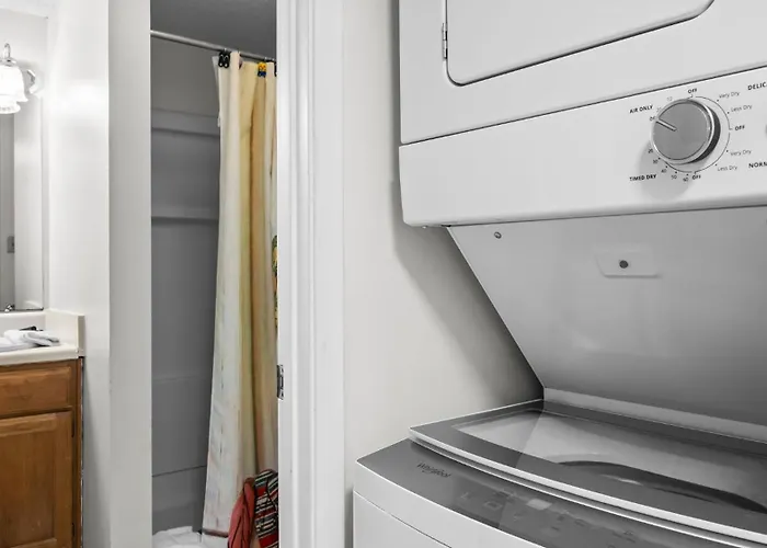 Affordable Two-story Sugar Apartment *